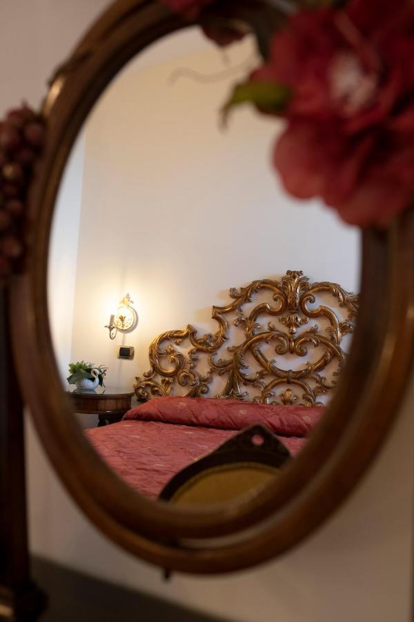 Amalfi Old Square Room & Apartments Exterior photo