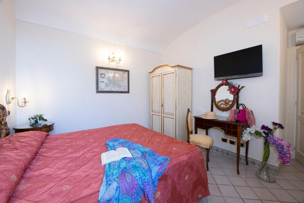 Amalfi Old Square Room & Apartments Exterior photo